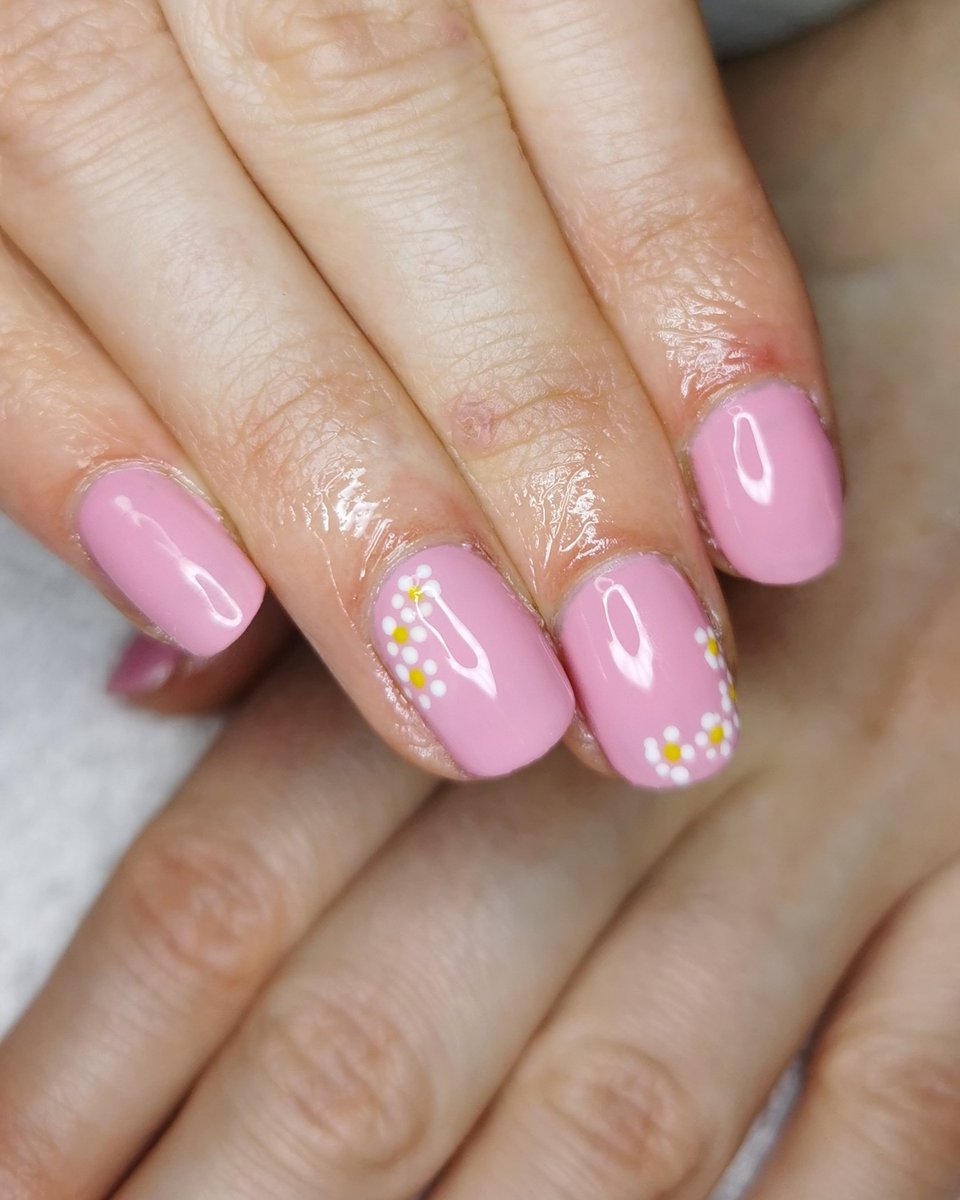 SianNails's tweet photo. πΌ Daisy Chain πΌ
#gelnailsaddict #gelnailsart #gelnailsLiverpool #gelpolishnailart #gelnailsuk #liverpoolnailtechs #liverpoolnailtechnician #liverpoolnails #liverpoolnailartist #liverpoolnailart #gelnailsLiverpool #nailtechLiverpool #nailartistliverpool #nailsLiverpool https://t.co/SJTtMyuAum