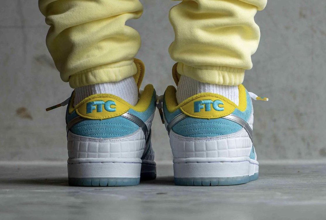ftc dunk low on feet