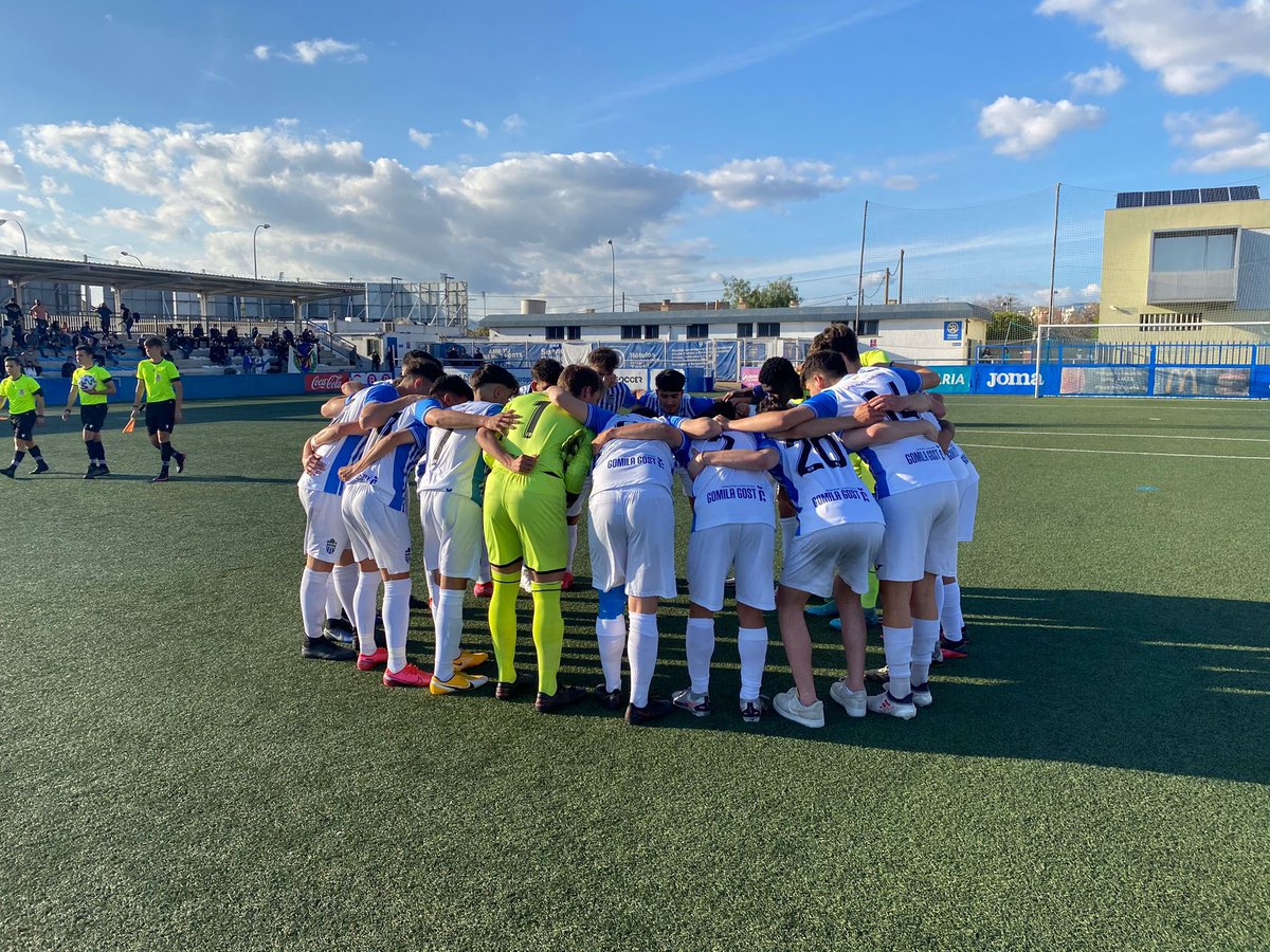 atleticbalears's tweet photo. 🔚 FINAL |1-2| Juvenil A pierde 🆚 @RCD_Mallorca
#SomosDH ⚪️🔵 https://t.co/PSpQ9UbGpg