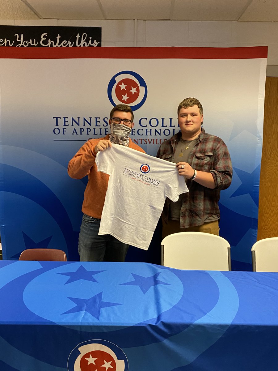 TCATOneida's tweet image. Our Student Services staff have been traveling much of the week to meet with our nearby high school students. From sweets and T-Shirt drawings to Dual Enrollment Opportunities and Scholarship Applications, both students and staff had a great time and gained some knowledge as well