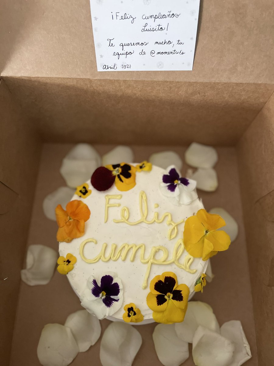 ¡Muchas gracias, <a href="/AnaCeciEscobar/">Ana Ceci Escobar 🇵🇸🌷💀⏳</a>, <a href="/oskr_cm/">Oscar Carbajal</a>, <a href="/soydanibueno/">Dani Bueno</a>, <a href="/louriosp/">Lou on the ice ⛸🏒</a>, <a href="/yesyeska/">Karina López ⚡️</a>, <a href="/lorena_mjz/">Lorena Martínez</a>, @malenafinguerut, <a href="/isagianto/">Isabela Giantomaso</a> y <a href="/bren_lor/">Brenda Diaz Alva</a>! Aprecio con el corazón cada momento que hemos compartido, cada lección que he aprendido de ustedes y cada sonrisa provocada 🤩 ¡Abrazote!