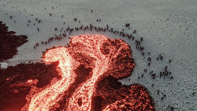 konstructivizm's tweet image. People gathered around lava, Iceland. 
 by wyazici