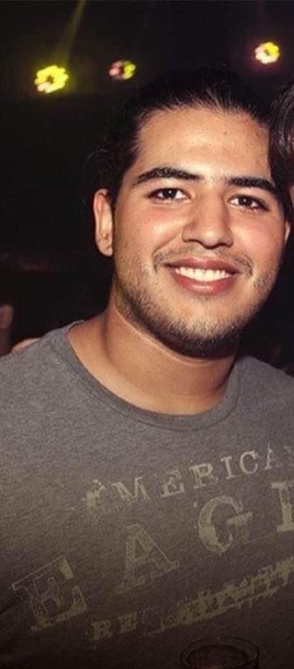 Mundo_MagicoMX's tweet photo. @Mandarinnee Fotos| 📷

**Se busca por feminicidio**

Monse no resistió, muere en hospital tras agresión de su novio

Marlon, novio de Monse, la atacó a golpes causándole lesiones severas en el cráneo y columna vertebral, ahora se encuentra prófugo

Si lo ve DENUNCIE! https://t.co/OGtRD0vnni