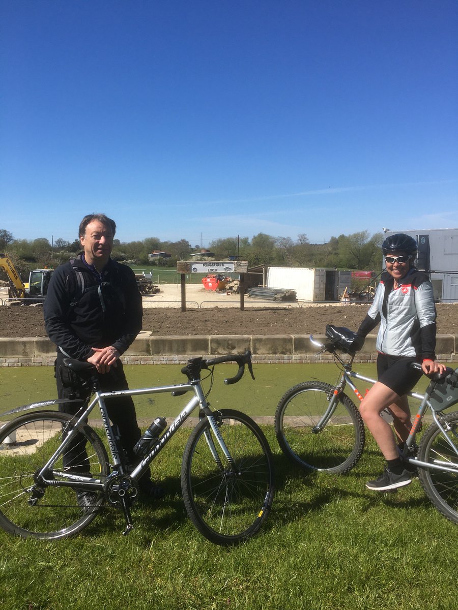 GranthamCanal's tweet photo. Last official day at #Lock14 for the Friday Team.  

Fencing has been removed and these happy people some of the first to use the towpath again after three years of closure while the lock was rebuilt🙂
@HeritageFundUK https://t.co/VBNSY5fYQz