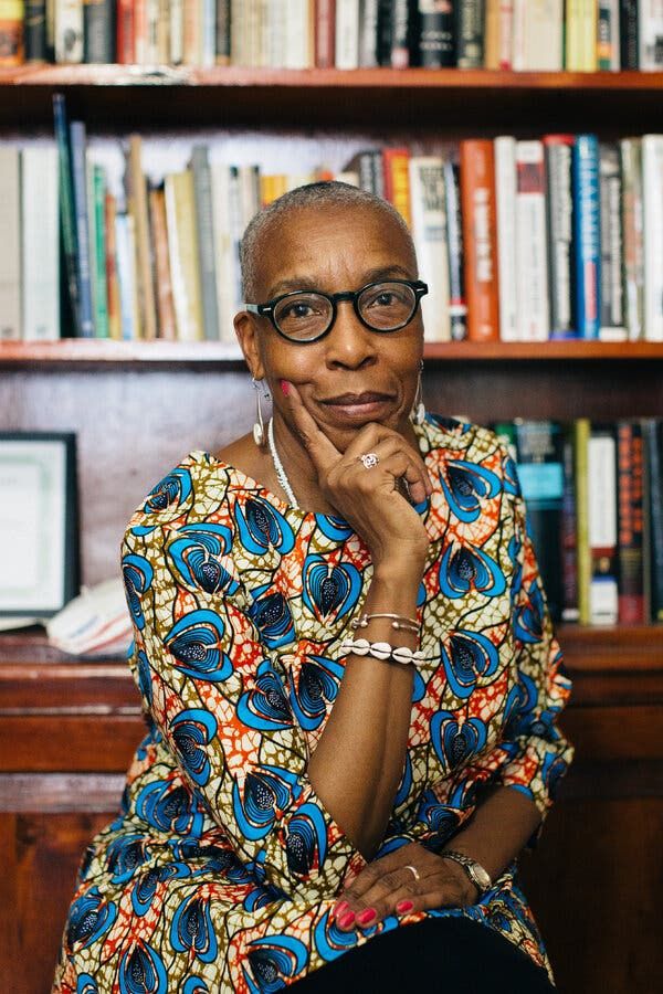 🔥🔥🔥🔥🔥 RT <a href="/afjny/">Alliance of Families for Justice</a>: <a href="/SoffiyahElijah/">Soffiyah Elijah</a> featured in <a href="/nytimes/">The New York Times</a> Sunday Routine! "How a Leader in Criminal Justice Reform Spends Her Sundays." Photo by <a href="/FloNgala/">FLO</a> for The New York Times
buff.ly/3aSaZHh