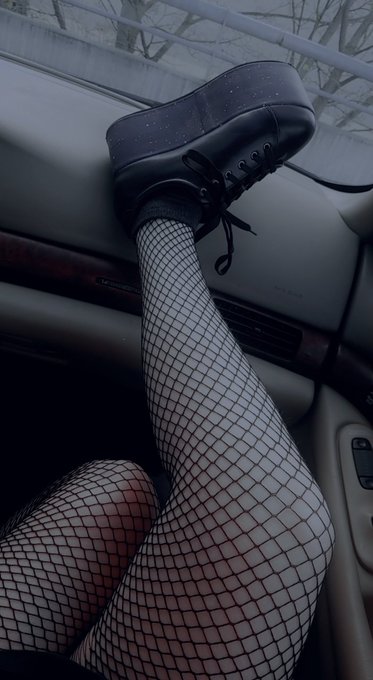 Fresh Exclusive Creator - Kitty Dahmer 🍓's pics and videos Vault Full Access - Special Release - Ezry6vXUcAEFfbf jpg:small visual 5