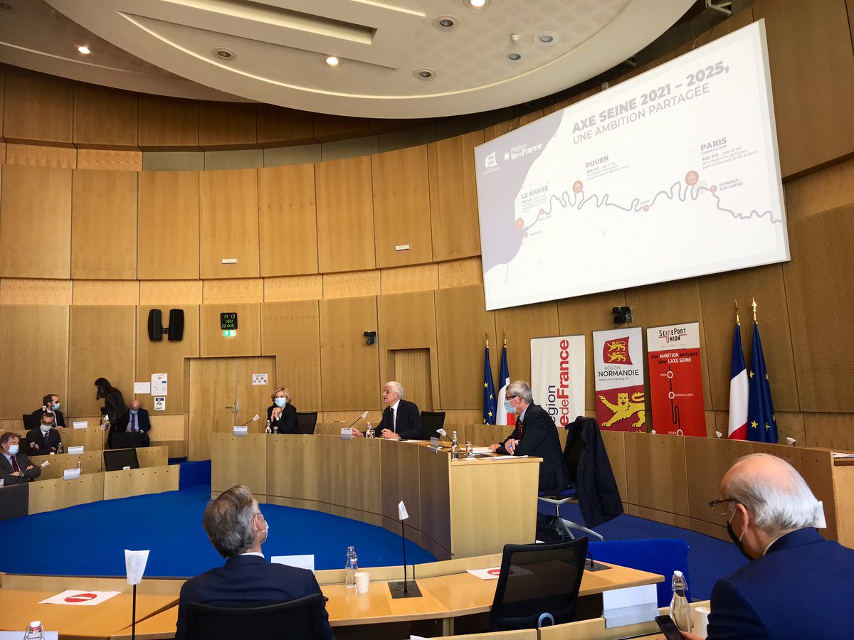 Réunis à #Rouen, <a href="/Herve_Morin/">Hervé Morin</a>, <a href="/vpecresse/">Valérie Pécresse</a> et <a href="/BoulocherC/">BOULOCHER Christian</a> ont réaffirmé la nécessité de donner une place plus importante à <a href="/RegionNormandie/">Région Normandie</a>, <a href="/iledefrance/">Région Île-de-France</a> et #SeinePortUnion dans la gouvernance de @Haropaports 

Une ambition partagée pour #AxeSeine : en faire un corridor hydrogène