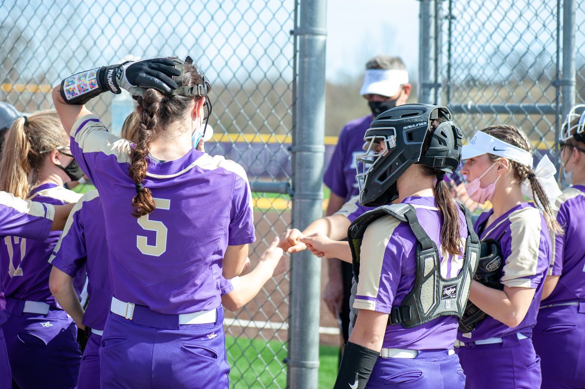 The Lady Mustangs beat Kiski 9-5 ending the week with 3 section wins‼️😤😈 #StangGang 

Jillian Durst and Maura Marston with multiple hits
Mel Mienke with 11 Strikeouts