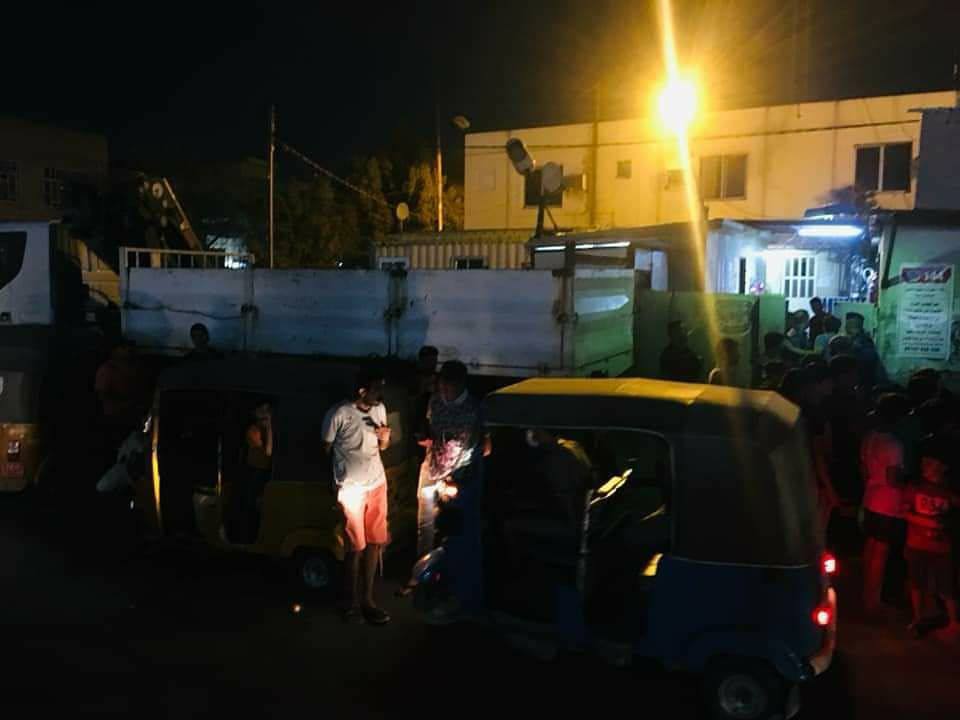 مدينة الصدر (الثورة) تلتحق بناحية الوحدة بتصعيد للمطالبة بالخدمات المعدومة...

#بغداد_تقمع