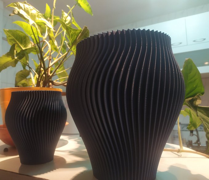 Me compr&eacute; estas macetas hechas en impresora 3d y adentro de una me vino esta baabosa 😭 https://t.co/<a href="/tag/calvinharris"class="tags"><span>#calvinharris</span></a>