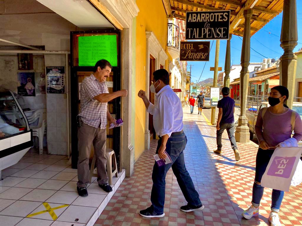 RobertoGlezpv's tweet photo. Hoy, recorrí Talpa de Allende, pueblo mágico que se encuentra entre verdes montañas, hablé con las personas y logré generar ideas para impulsar desde el congreso acciones para el beneficio del pueblo.

💜 #PES #RobertoGonzalez #YaGanamos #DiputadoFederal. 💜 https://t.co/ticvOJQ3V8