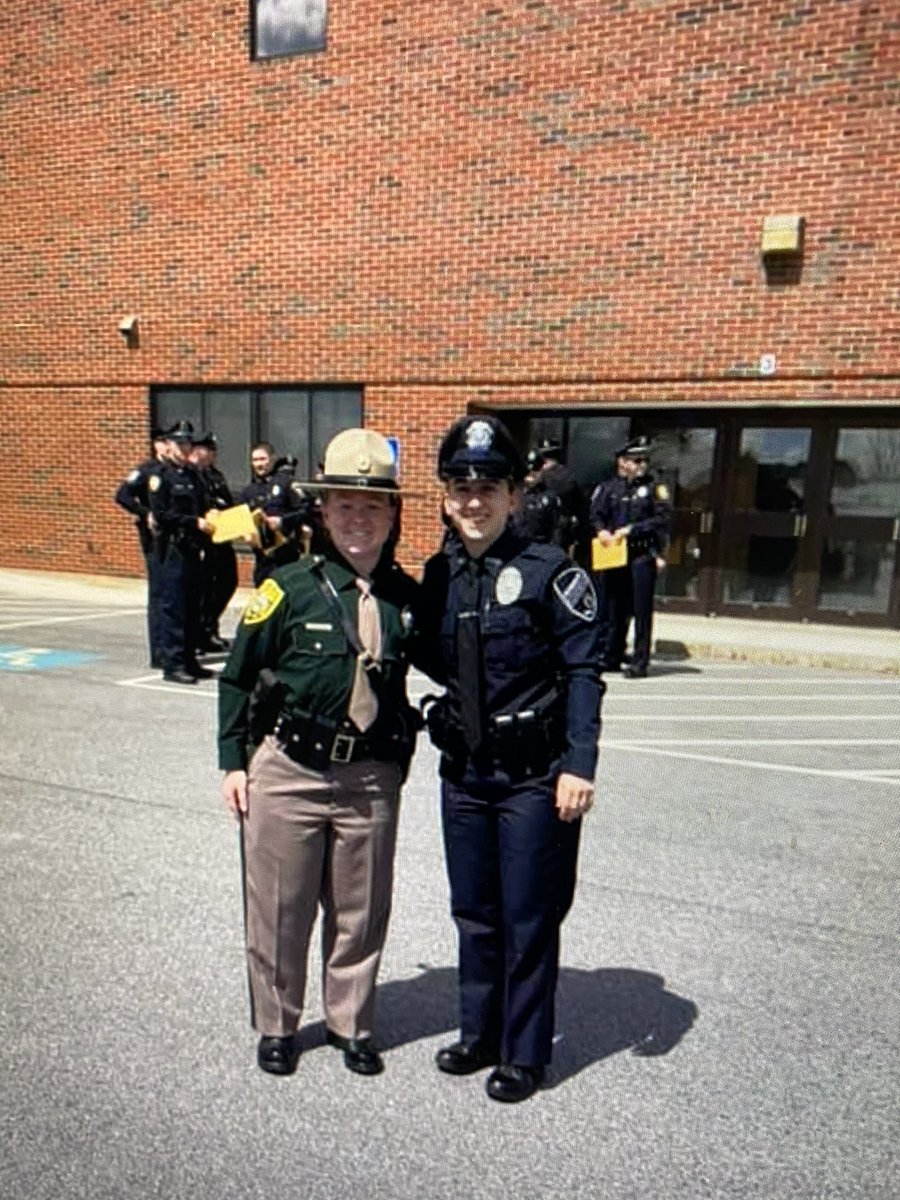 So proud of PSUFH Alums who graduated from the NH Police Academy today👏👏👏👏
Congratulations Trooper Keeley Bartolini ‘20 and Officer Maddie Kabasakalian ‘20💚🏑