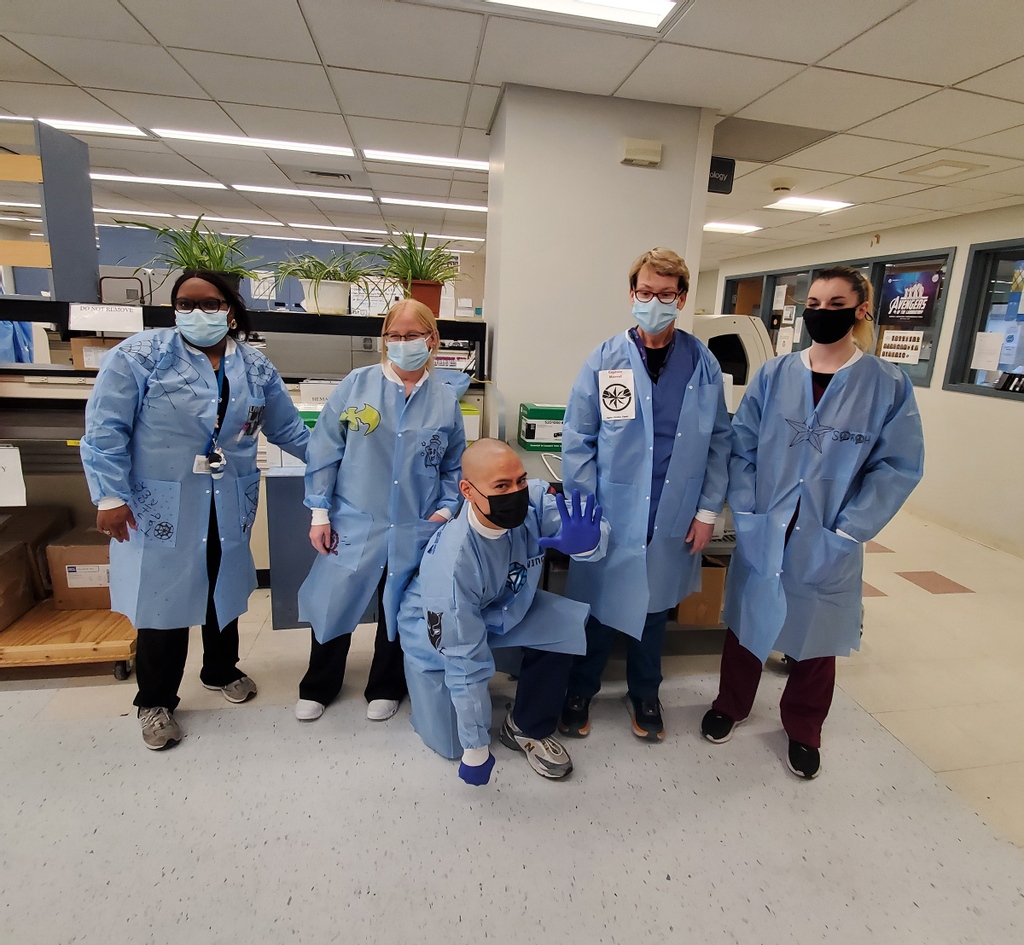 SaintFrancisHC's tweet image. Avengers … Assemble!

Saint Francis laboratory services ended its #LabWeek celebration with an #Avengers themed lab coat decorating contest. #ASCPLabWeek21 #Labvengers