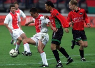 NECfeitjes's tweet image. De laatste keer voor vandaag dat NEC buiten Nijmegen van Jong Ajax won was in 2002 op het Maritiem Toernooi in Den Helder, met 5-1. Demouge maakte er twee weken voor NEC en Machlas één voor Ajax. #jajnec