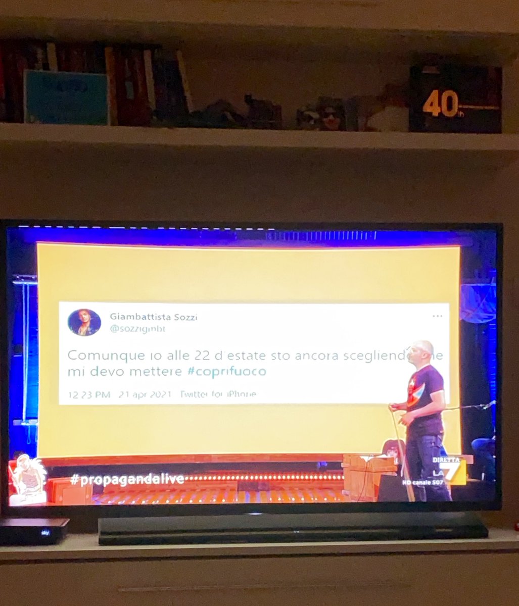 PattyIssima's tweet image. Si arriva al #venerdi stremati e facciamo di tutto per resistere senza collassare per @welikeduel ma ce la meritiamo #var vero? @effecci75