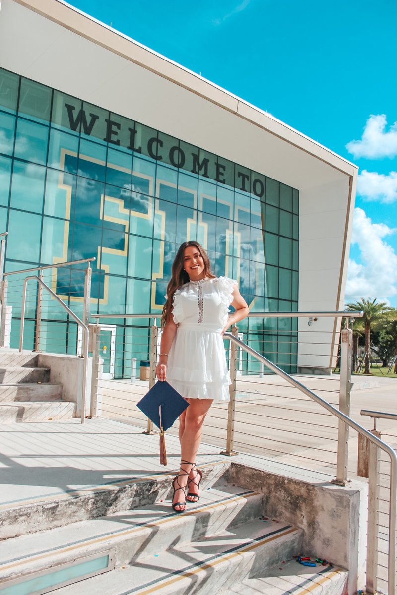 FIU's tweet photo. Join us in congratulating our #FIUGrads! Drop a 💙💛 in the comments below.

Share your photos with us by using #FIUGrad! 🎓 https://t.co/suCZ5O9Aq9
