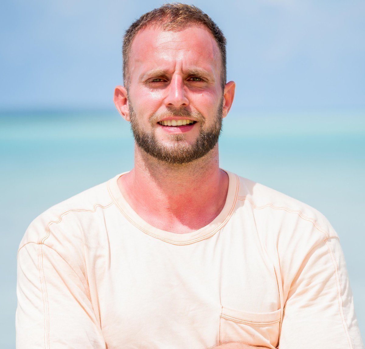 Haterdelasncf's tweet photo. Il arrete pas de parler de trahison alors que c’était le premier a trahir son pote et a faire la girouette #KohLanta https://t.co/m0MAfNfdfI
