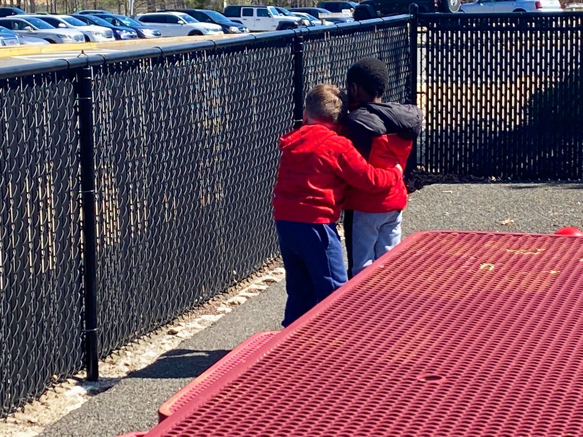 Happy Friday! Moments like this keep me going 💕♾🤟🏼