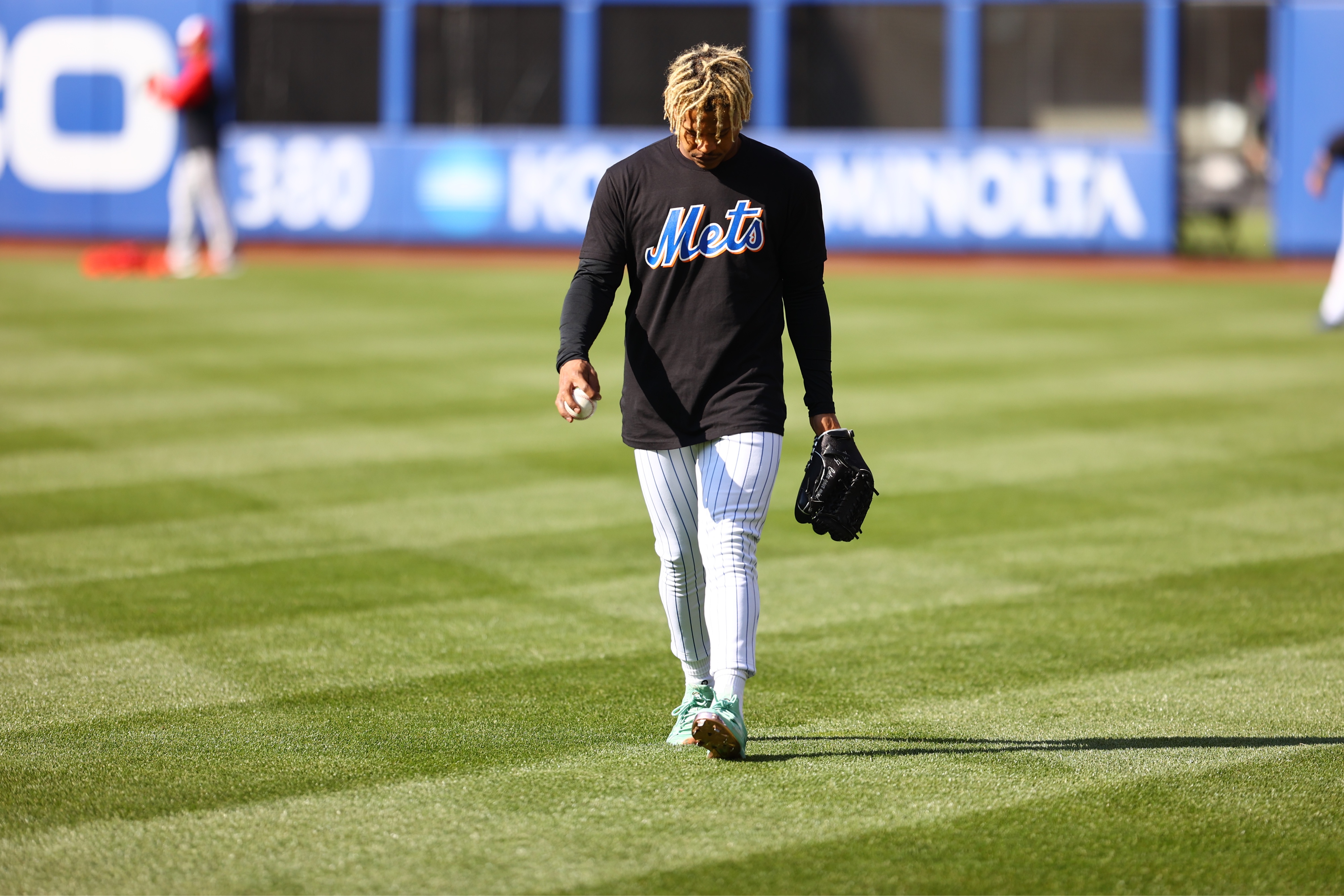 New York Mets on X: 👀 Those warm up shirts though