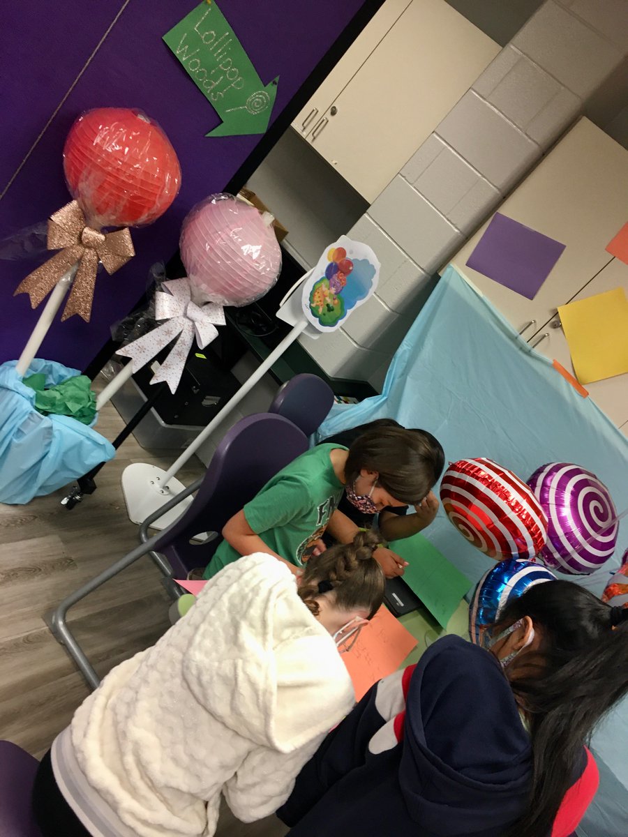 misspaysclass's tweet photo. Candy Land: A Mathematical Adventure 🍬🍭🍫

4th grade wildcats @HumbleISD_HE traveled through Candy Land and enjoyed sweet treats along the way! https://t.co/cqz0i06kOn