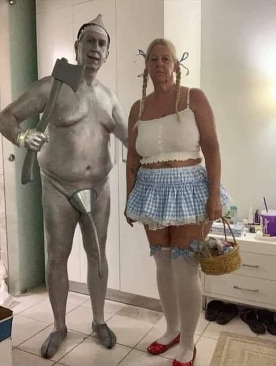 RandomUser1906 tweet media