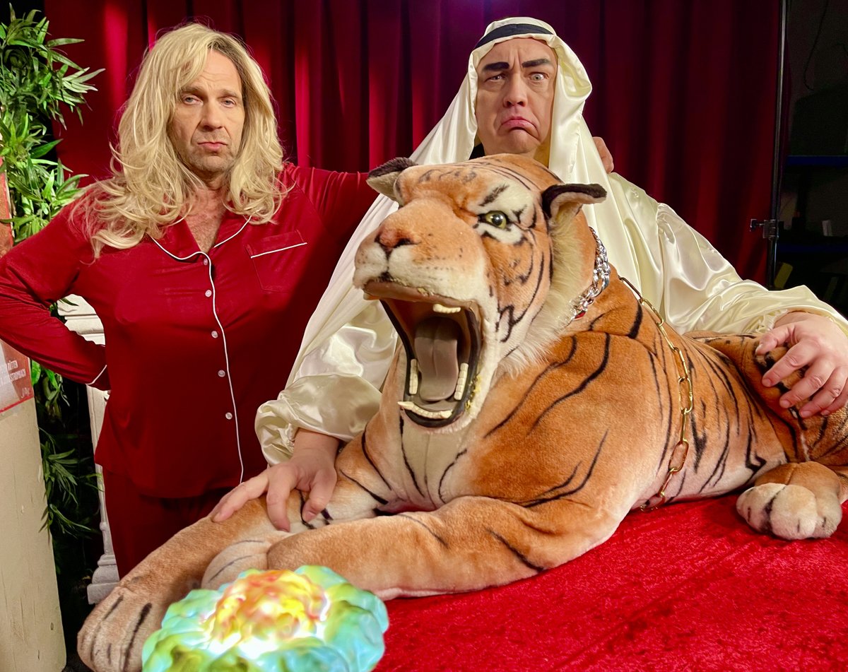 twitkalk's tweet photo. #SchleFaZ #ZombieNightmare #Tele5
Kleine Sexyness-Preview auf nächste Woche...
seid Ihr dabei?
Könnt Ihr noch schlafen?
#CUNextWeek
Wir sehen uns zum episch-erotischen Frühjahrsstaffel-Abschluss!
#AngelsHöllenkommando
#PureSex https://t.co/nbN9mdNw4H