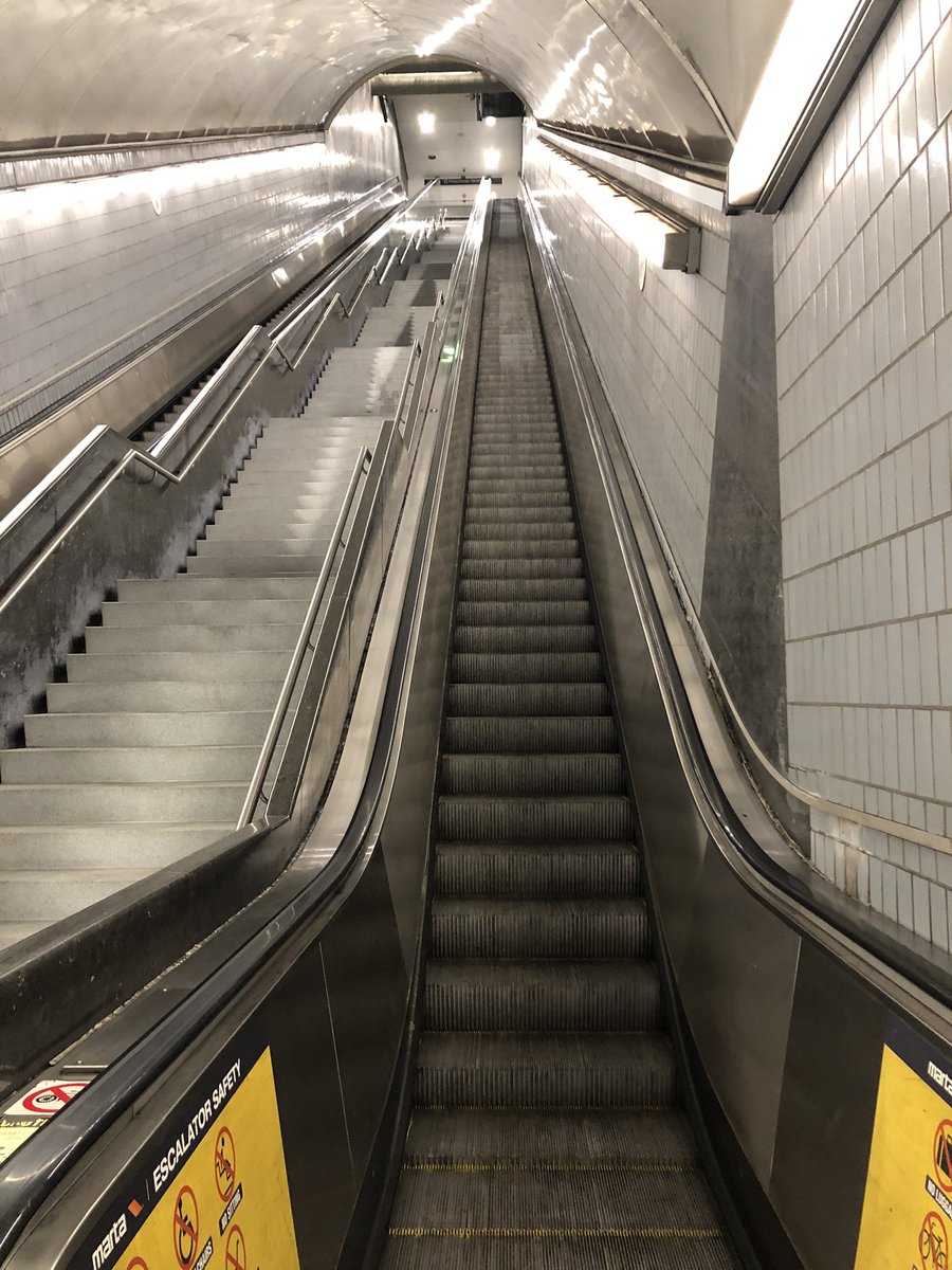 julnilsmith's tweet photo. When the escalator is broken:
😩🥵👀💔 #madeittho https://t.co/Asfy5FvMYr