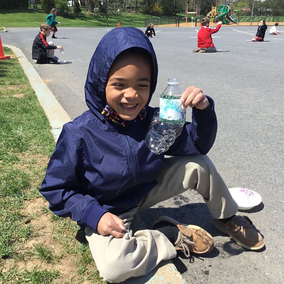 stmschoolatown's tweet image. #STMlearning Our 1st Graders learned about recycling and reusing objects to make something else. We took empty water bottles, mesh from fruit/vegetable bags, and duct tape to make bubble wands. We put it to the test. It worked! The kids had so much fun! #STMexcellence 🖤❤️🆒♻️