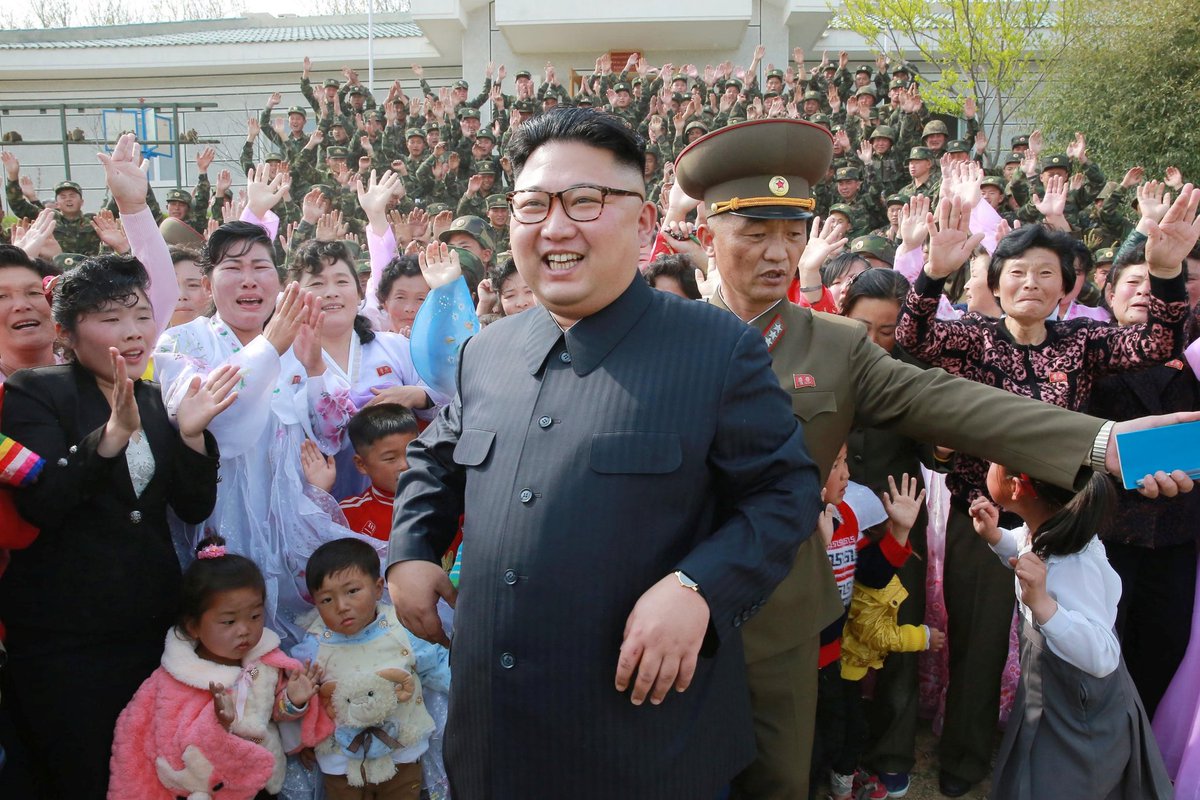 KimJongUn33's tweet photo. 내 사람들은 나를 사랑하고,말해,그들은 억압받는 것처럼 보입니까?

나는 그렇게 생각하지 않는다. https://t.co/4s86JSAGRO