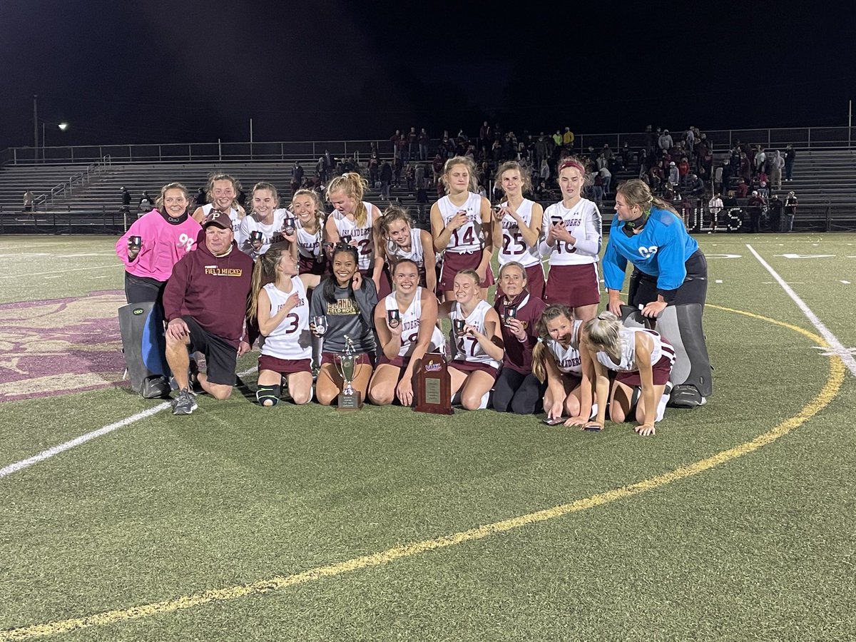 ShellyCihak's tweet photo. STATE CHAMPIONS So proud of our ⁦@PoquosonHS⁩ FH Team!!! https://t.co/A7vSCVKOb2