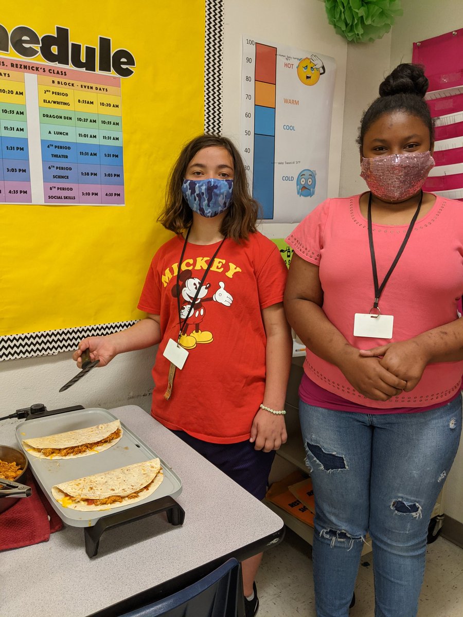 Ms.Reznick tweet media