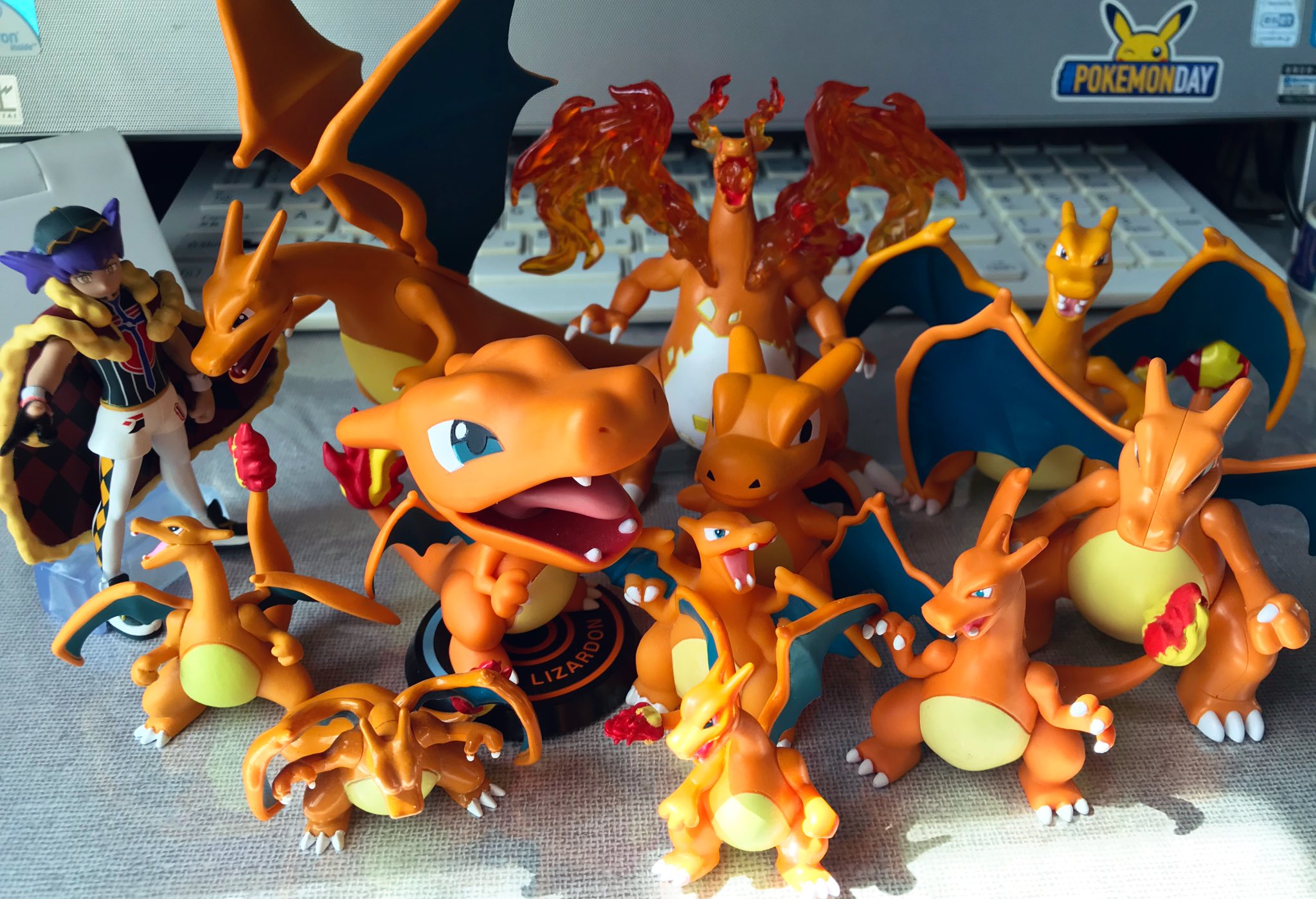 ট ইট র もりお Pkmn垢 リザードンフィギュア増えすぎィ T Co Htsm8s12ly ট ইট র