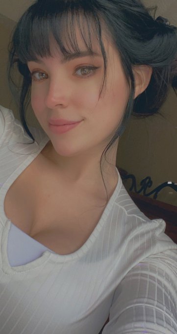 Watch Sav's leaked NSFW photo on TwXstars