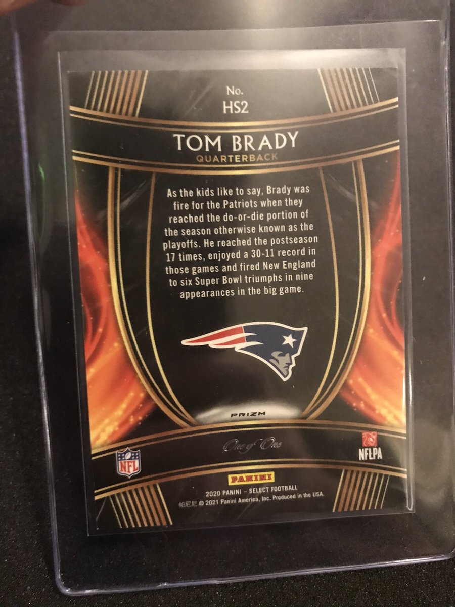 DyPet3's tweet image. I just have to flex this pull out of a $20 blaster mind you... 1/1 Black Prizm Select football Tom Brady Hot Stars 😭🥳 @CardPurchaser #TheHobby #Selectfootball #Brady