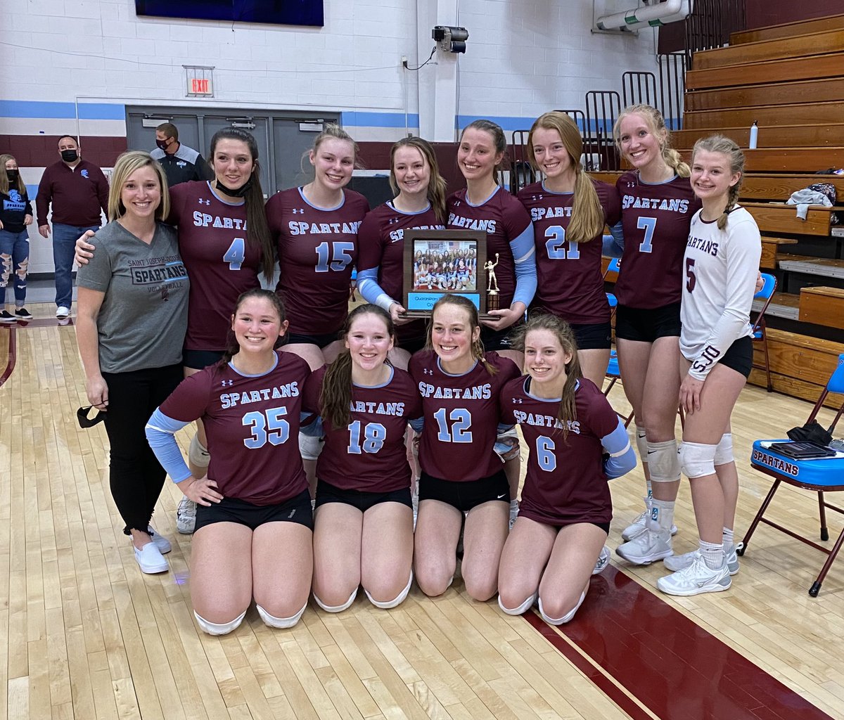 We are very proud of these kids! Tonight we defeated Teutopolis and finished the season 17-3. Our seniors over the course of three varsity seasons were 84-12. We may not have had a post season, but it was the perfect ending to a great season! #QuaranteamSeasonChamps
