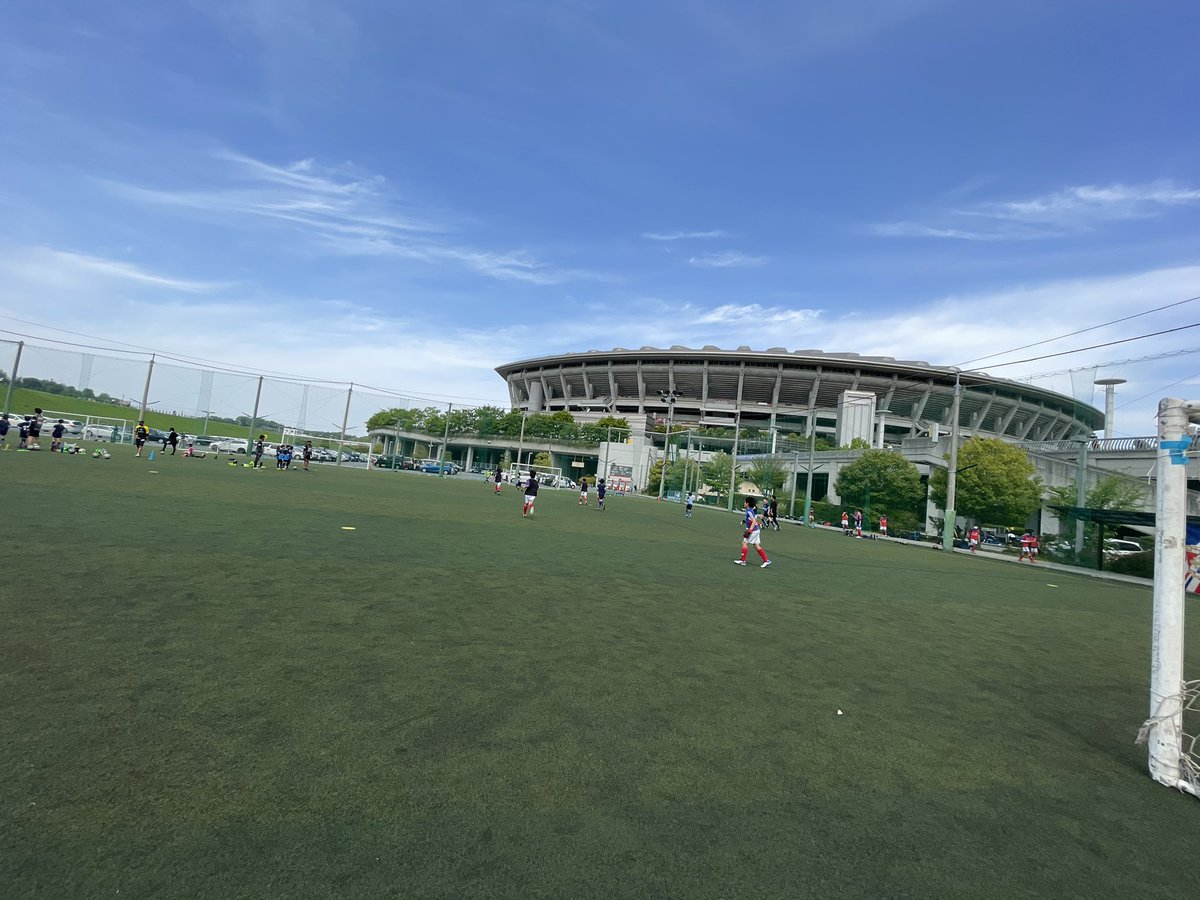 横浜f マリノス サッカースクール 全校イベント 本日 Topチームの試合の前に マリノスサッカースクールと横浜fc サッカースクールの交流戦 横浜ダービー Fmarinos マリノスサッカースクール 横浜fcサッカースクール 交流戦 T