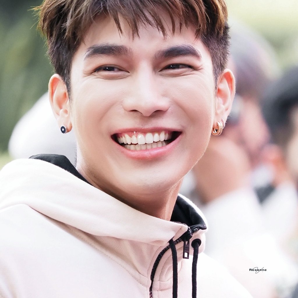 Good Mewning!One would naively think that they could get used to his smile by now but no!!! It's actually getting worse lately  @MSuppasit  #MewSuppasit  #Mewlions  #มิวศุภศิษฏ์