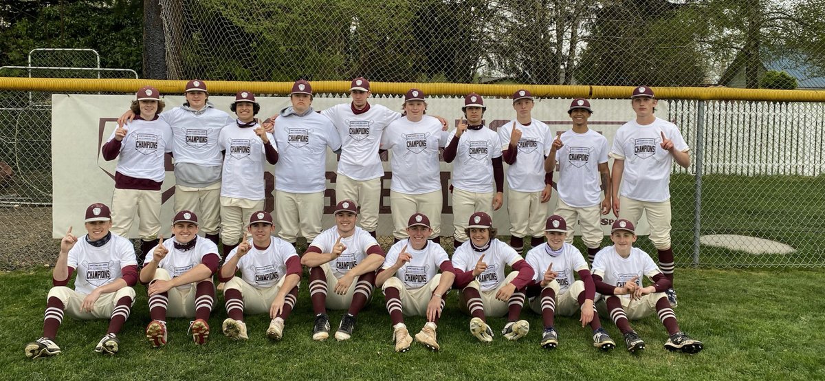 Monte_Baseball9's tweet photo. Victory on Senior Night. Bulldogs are the 2021 League Champions (9-0)! https://t.co/tYLmiUtTHk