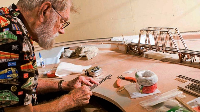 SLORRM's tweet image. Virtual Railroad Photo Sharing Session hosted by the SLO RR Museum on Saturday, April 24, 2021 at 10am PDT about the "Modeling Central Coast Railroads at the Museum".   Connect in with computer or phone, and take a tour with us. For more info go to: slorrm.com/parlor-car-cha…