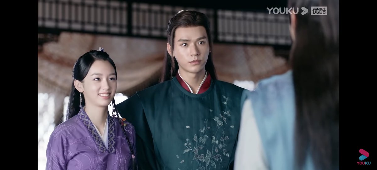 Ok, this whole scene was adorable. These two babies were so cute together and then Wen Ke Xing pulls the disapproving Dad face.  #amwatching  #WordOfHonor