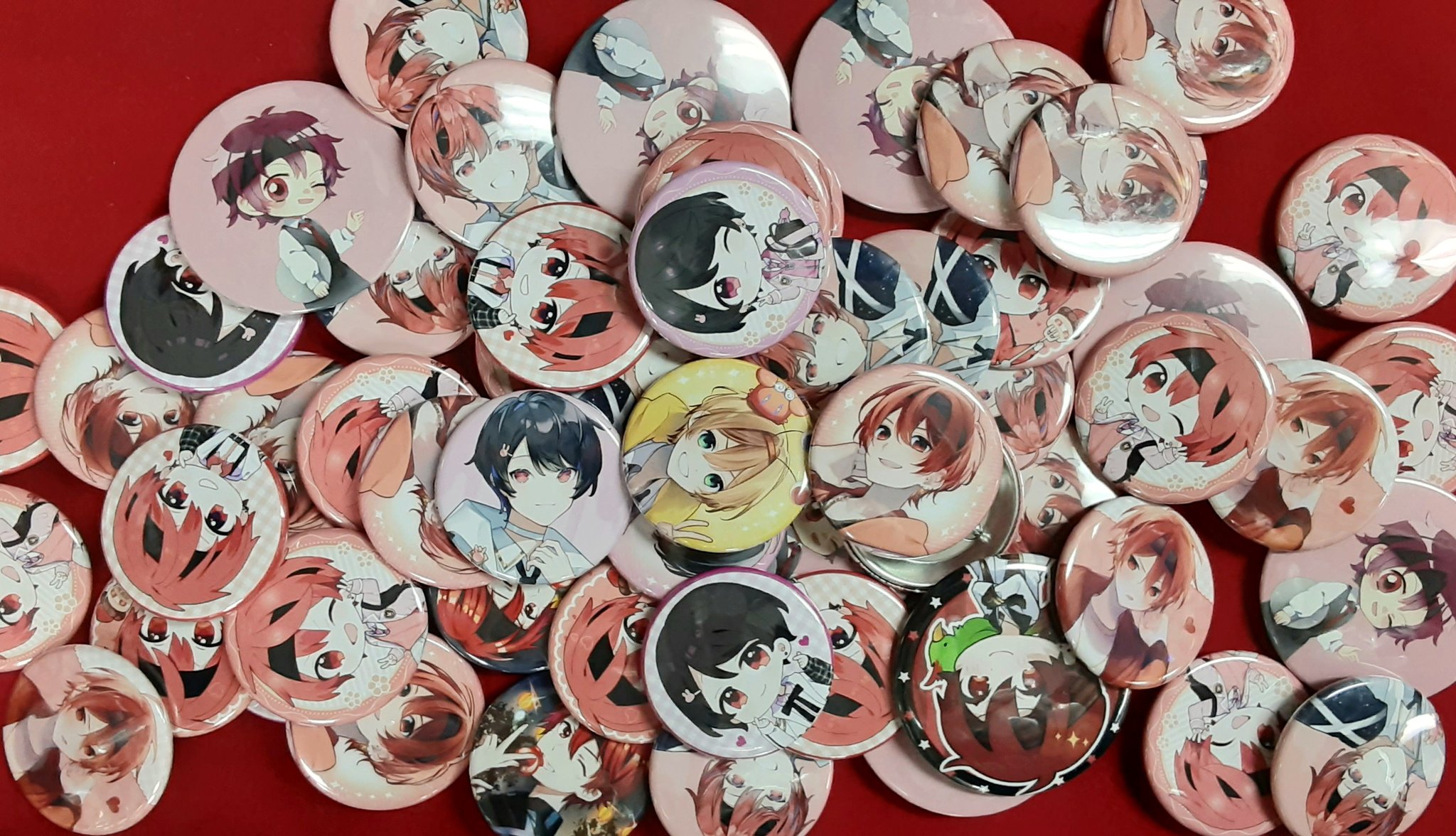 ちょこらび かにちゃん 缶バッジ なんとなんとちょこらびのグッズが