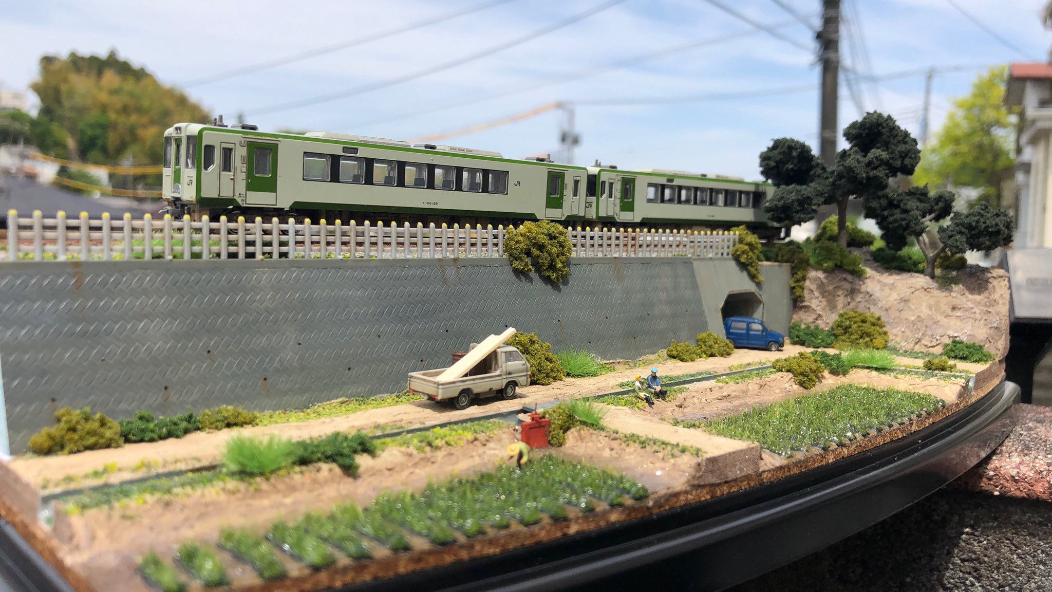 多摩井鉄道 ゆるゆる開発室 na platformě X: „築堤&水田の