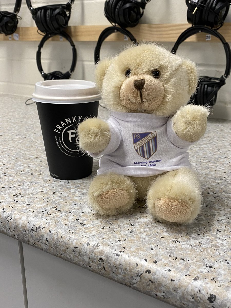 Thankful to have spent one of my last days <a href="/fairfieldh1/">Fairfield High</a> visiting <a href="/FPS1895/">Fairfield PS</a>.
The staff there are truly inspiring and dedicated. I have always felt welcomed &amp; supported by all of you , even when I would present some crazy engagement ideas to you xx <a href="/Leanne_condran/">Leanne condran</a> <a href="/davidsmithoz/">David Smith</a>