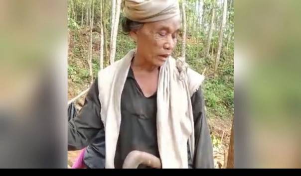 Warga Baduy Menangis Hutan Sakralnya Dirusak Penambang Liar, Dedi Mulyadi Bereaksi Keras: Malu! dlvr.it/RyKn5w