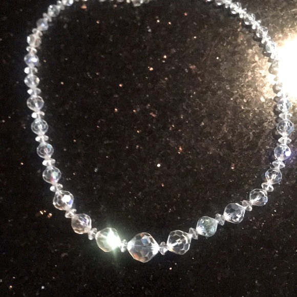 _mrsred09's tweet photo. So good I had to share! Check out all the items I'm loving on @Poshmarkapp #poshmark #fashion #style #shopmycloset #chicbyladycouture #katespade #crystal: https://t.co/3kGqgsnb0V https://t.co/CWCtoOuKFP