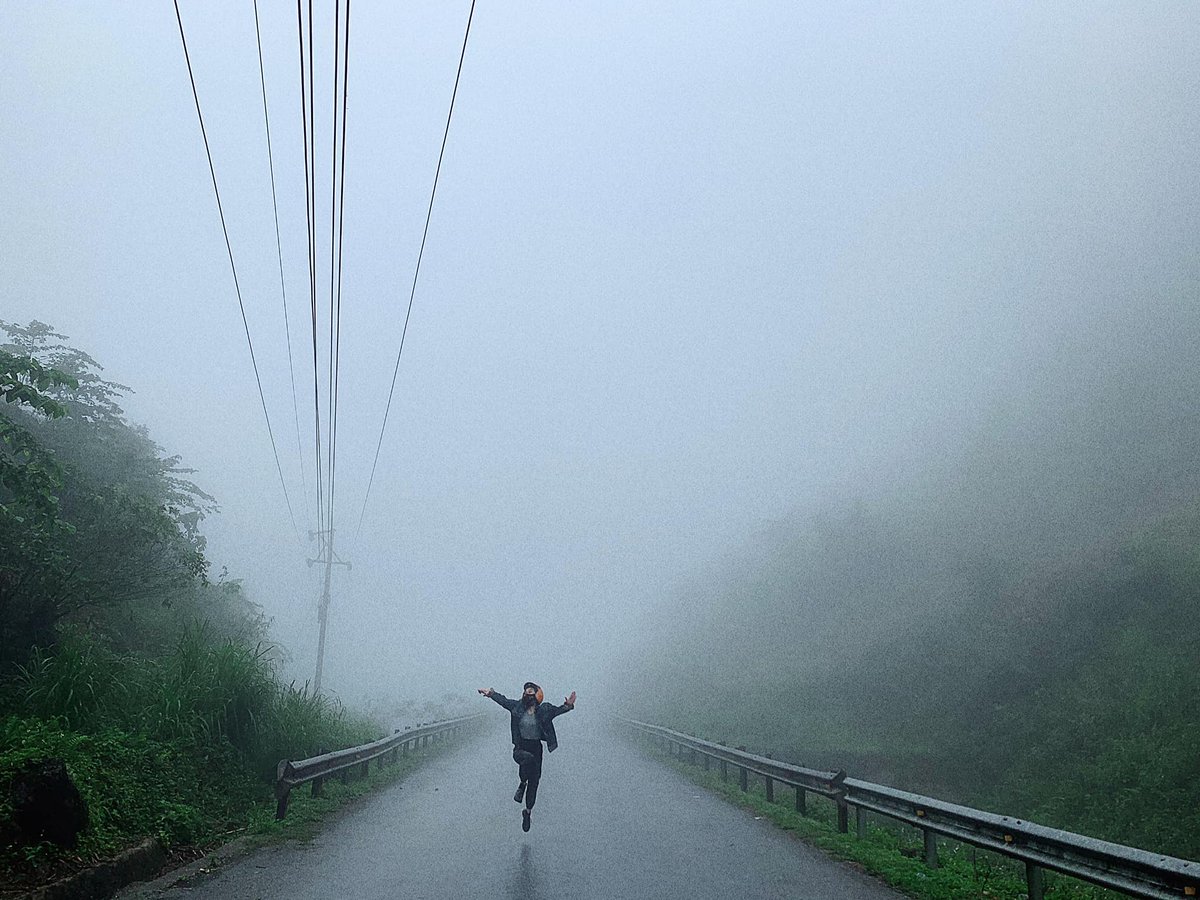 YourVietnamOrg's tweet photo. Hello #HaGiang a beautiful day

Going from the south to see Ha Giang, the weather is favorable. One would expect it to be amazingly beautiful.

Learn more, and love our Vietnam at https://t.co/8YdGs82Ypm

#yourvietnam #vietnam #travel #yourvietnamorg 

📸 Tuan Tran https://t.co/cMfIImv5UB