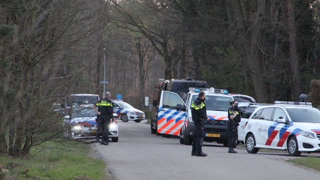 Arrestatieteam valt woning in Lottum binnen -. #1Limburg..