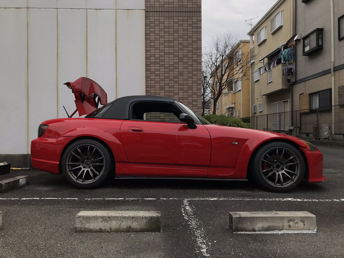 #車は真横

誰かトランク閉めたって