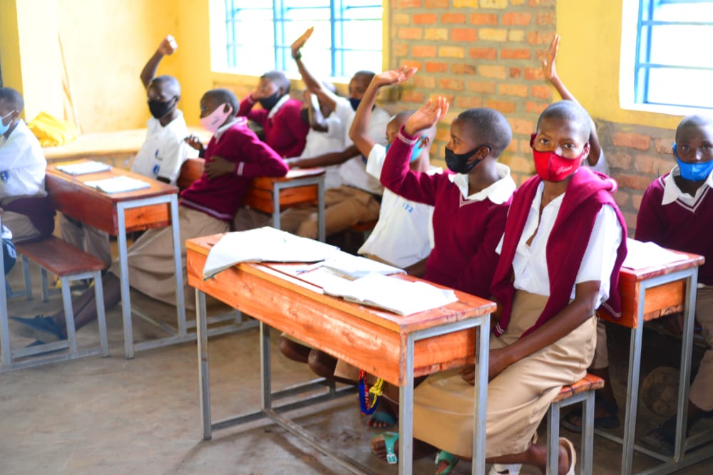 InterfaithRda's tweet photo. PHOTOS: @yam_rwanda discussed with students about their role in preventing malaria in families. #itstartswithme #WorldMalariaDay2021 @medsar_rwanda @RBCRwanda  @RwandaCCM @RwandaHealth https://t.co/GuNptFTcl3