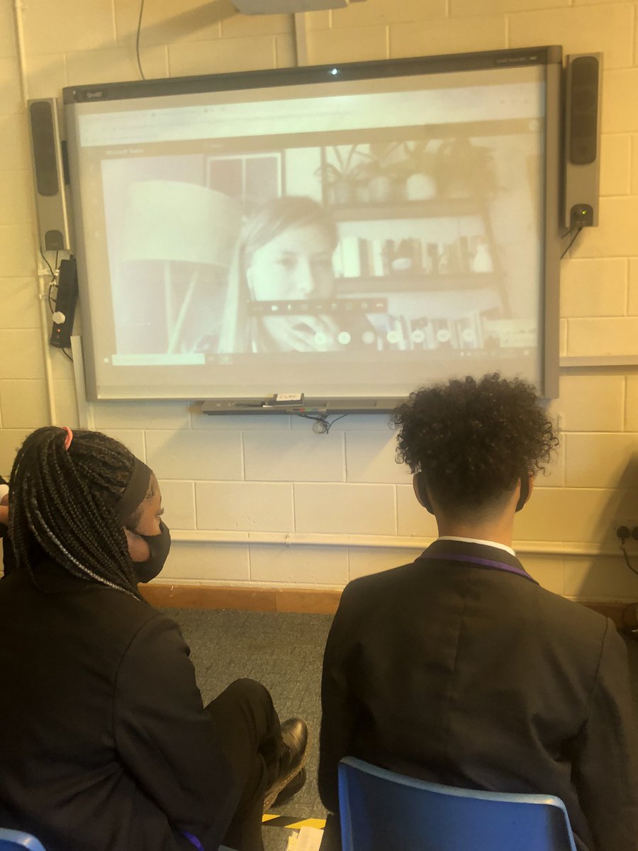 TeachingCit's tweet photo. Students stepping up and making their stand for social justice โI donโt want lessons on racism, I want a discussion. Teachers need to be trained in these issuesโ #citizenship #ispolitical #deliberativepractice thanks @PoliticsProject for giving them time to discuss https://t.co/otempQeXYb